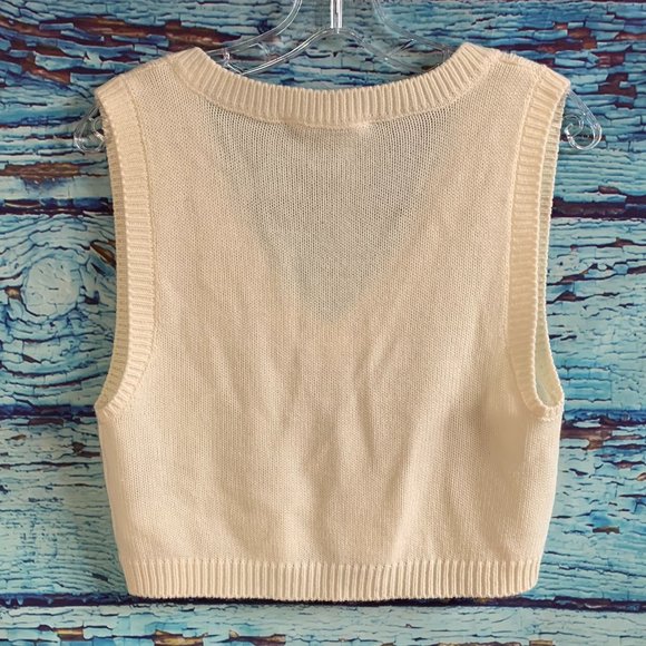 Bluenotes Cropped Knit Vest - Picture 5 of 6